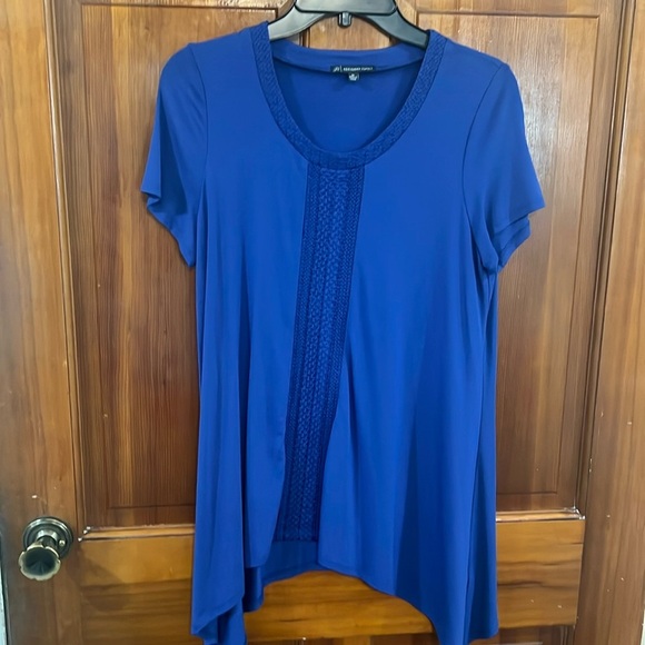 Blue Blouse Size Medium Flowy Top by Adrianna Papell - Picture 1 of 8